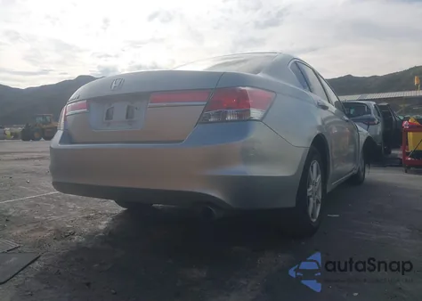 2012 Honda Accord 2.4 Lx z USA, uszkodzony, nr VIN 1HGCP2F33CA168897